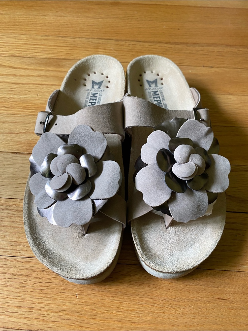 Mephisto Helen Sandals